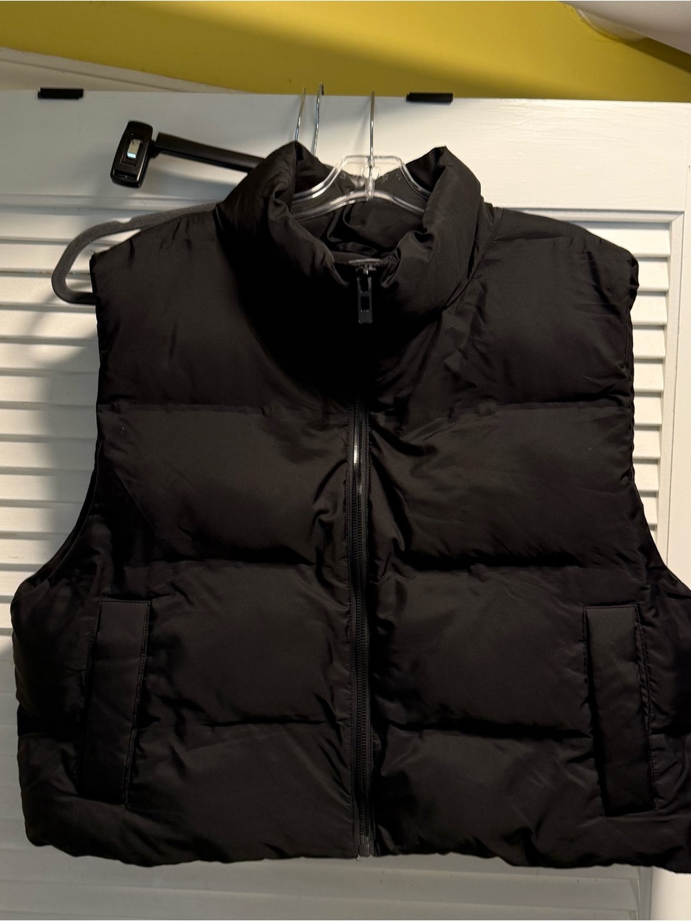 Zara Black Quilted Puffer Vest Cropped